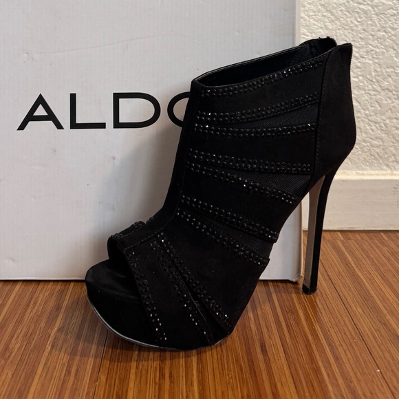 Jaquely Aldo black embellished ankle booties - Picture 1 of 3